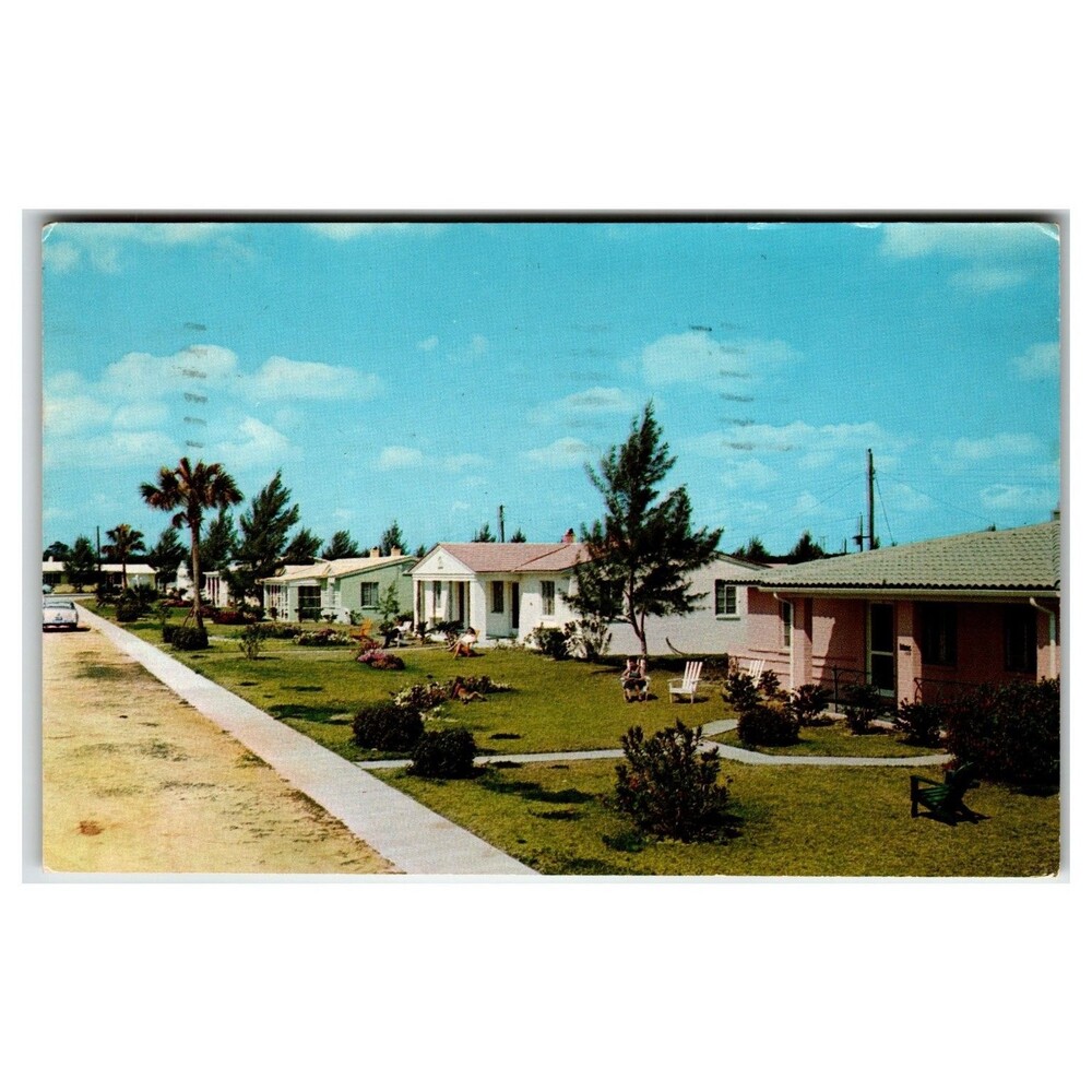 Ellinor Village Ormond Beach FL "Boulevard of Lovely Homes" Chrome Postcard 1960